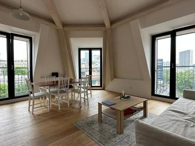 Attico in affitto a Isola, Milano