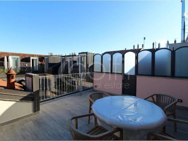 Attico in affitto a Centro storico, Milano