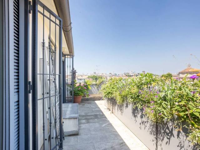 Attico in affitto a Municipio 1, Milano