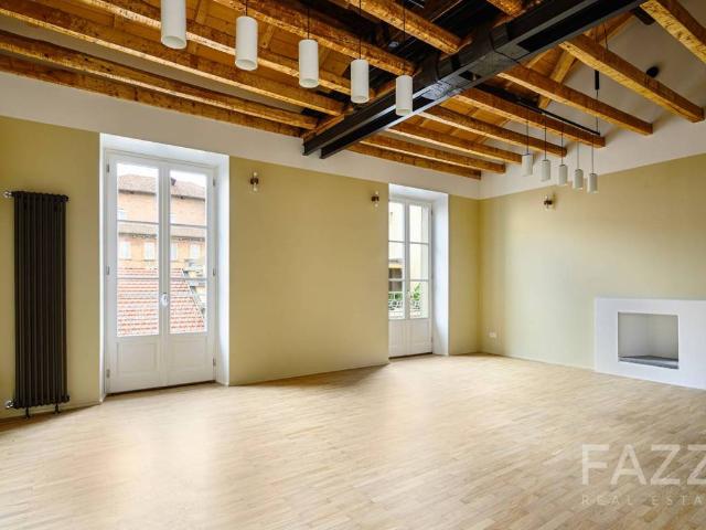 Attico in affitto a Municipio 1, Milano