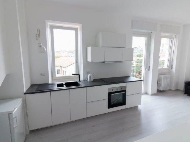 Attico in affitto a Selinunte, Milano