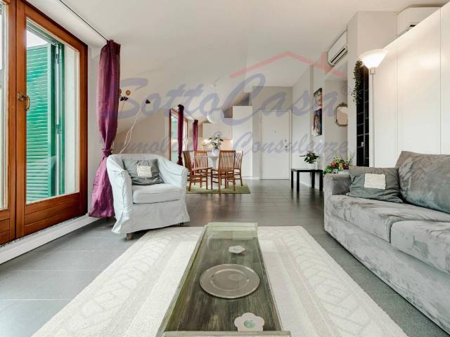 Attico in affitto a Tortona, Milano