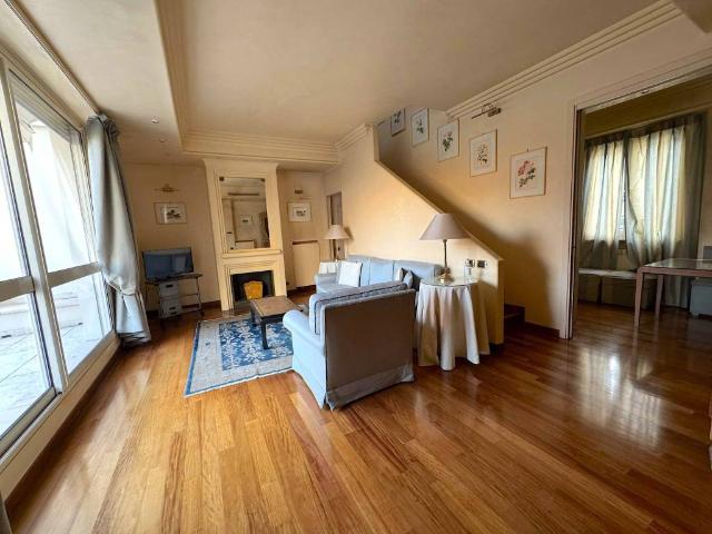 Attico in affitto a Bullona, Milano