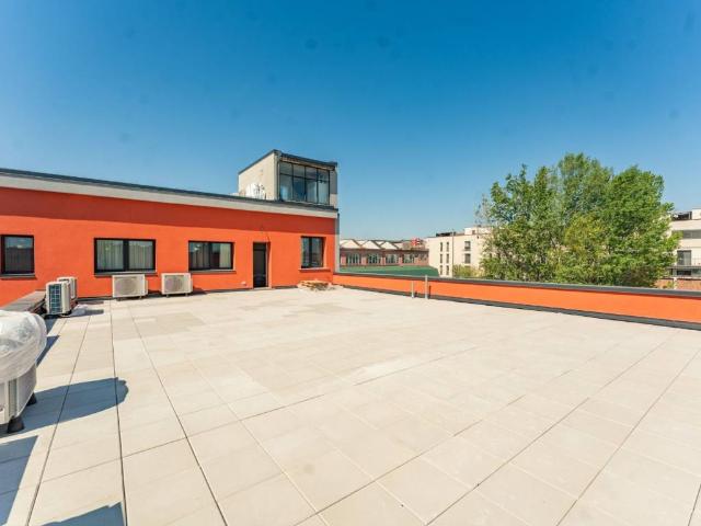 Attico in affitto a Municipio 4, Milano