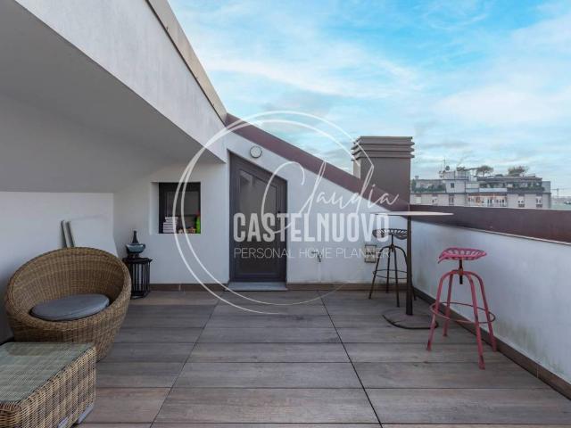 Attico in affitto a Municipio 1, Milano