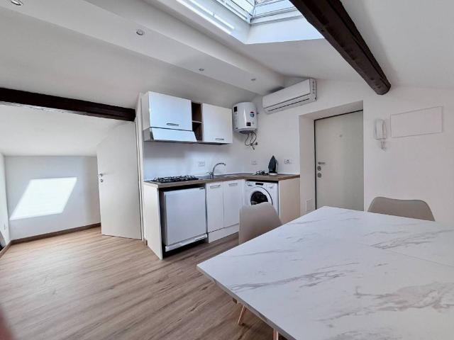 Attico in affitto a Centro storico, Milano