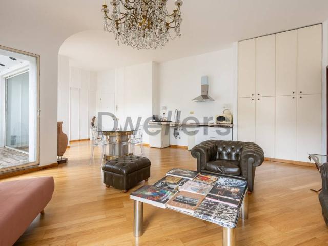 Attico in affitto a Municipio 1, Milano