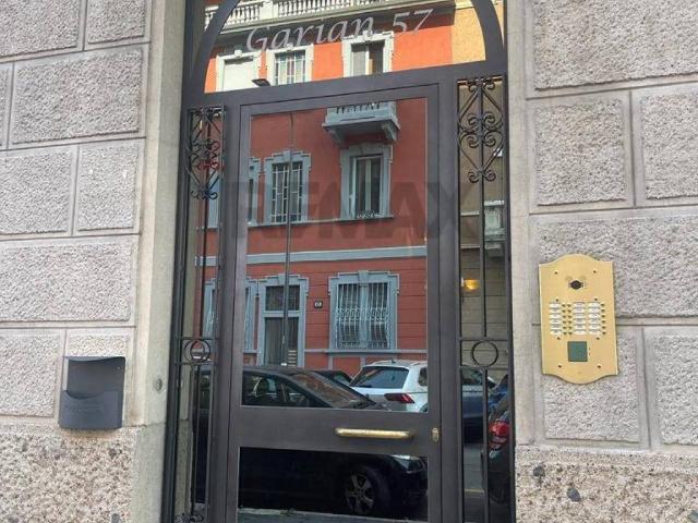 Attico in affitto a Municipio 6, Milano