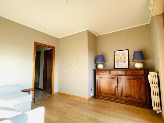 Attico in affitto a Gratosoglio, Milano