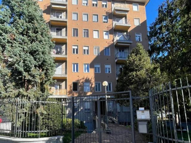 Attico in affitto a Bande Nere, Milano