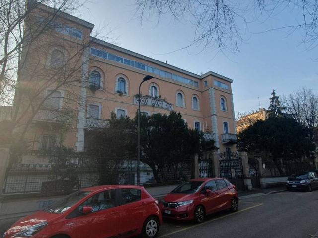 Attico in affitto a Municipio 5, Milano