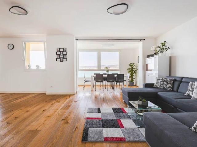 Attico in affitto a Riostorto, Muggiò