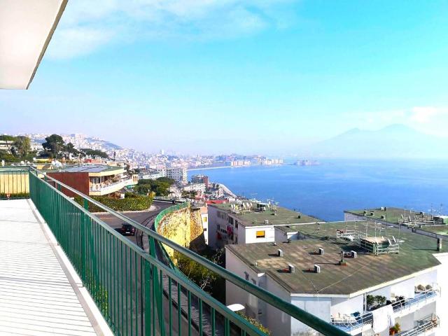 Attico in affitto a Municipalità 1, Napola