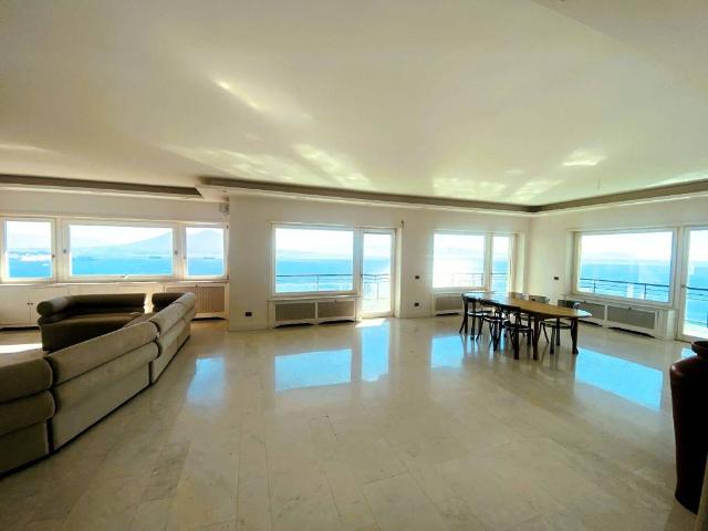 Attico in affitto a Capo di Posillipo, Napola