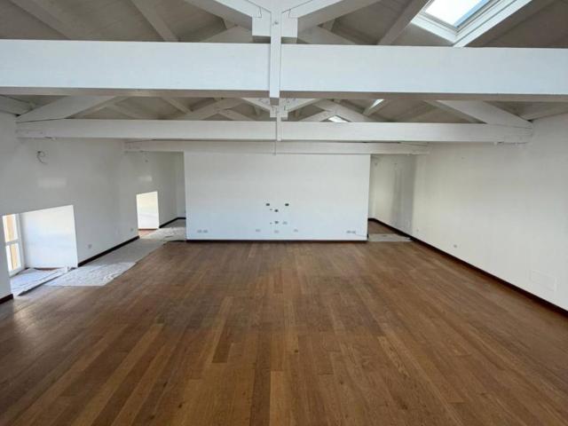 Attico in affitto a I Circoscrizione, Palermo