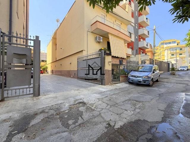 Attico in affitto a VI Circoscrizione, Palermo