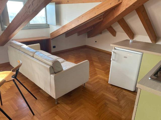 Attico in affitto a Villa Serafina, Pavia