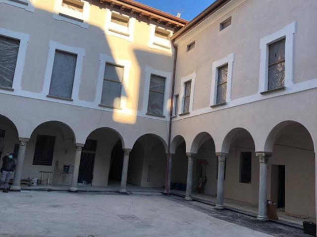 Attico in affitto a Infrangibile, Piacenza