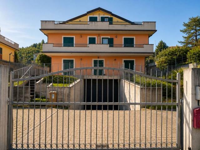 Attico in affitto a Rossellino, Potenza