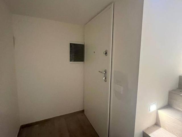 Attico in affitto a San Zenone città, Re
