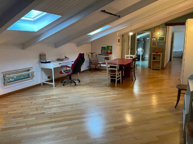 Attico in affitto a Tondo, Re