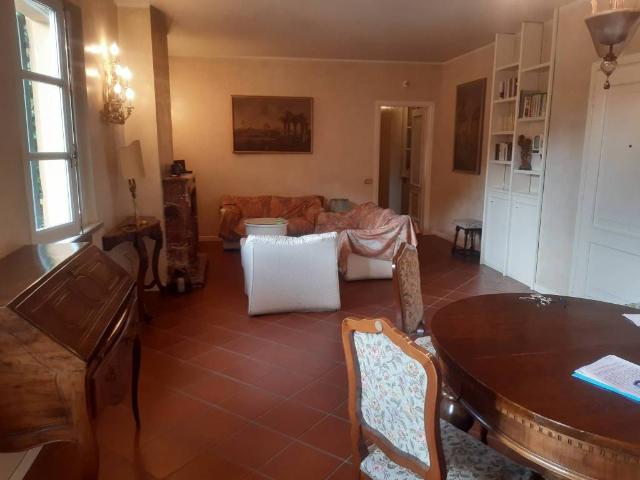 Attico in affitto a San Pietro città, Re