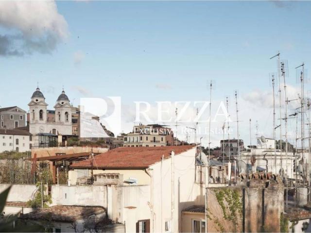 Attico in affitto a Municipio Roma I, Roma Capitale