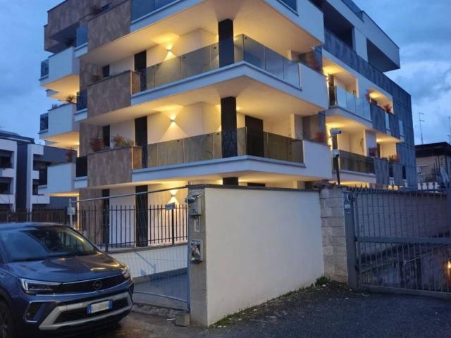 Attico in affitto a Villaggio Breda, Roma Capitale