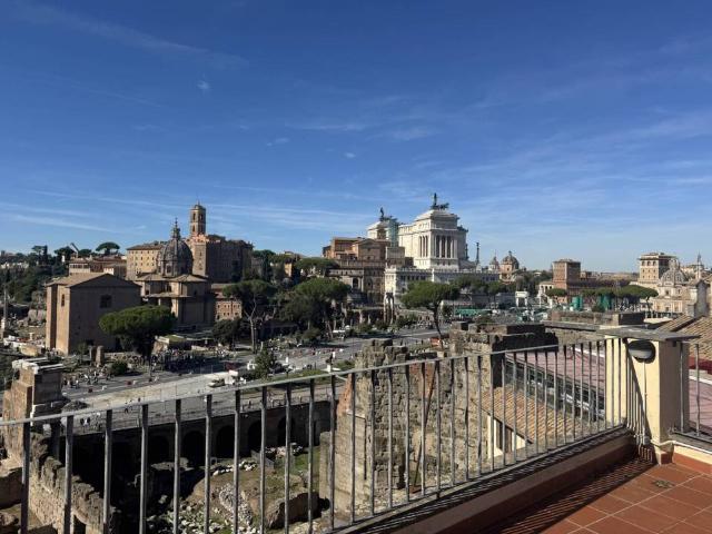 Attico in affitto a Monti, Roma