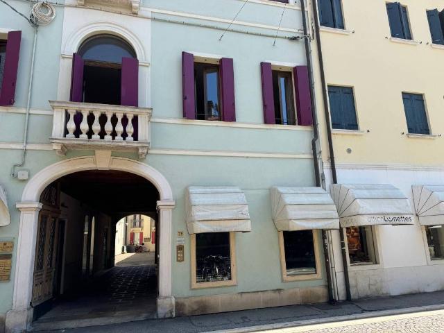 Attico in affitto a Commenda, Rovigo