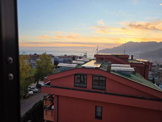 Attico in affitto a Casa Manzo, Salerno