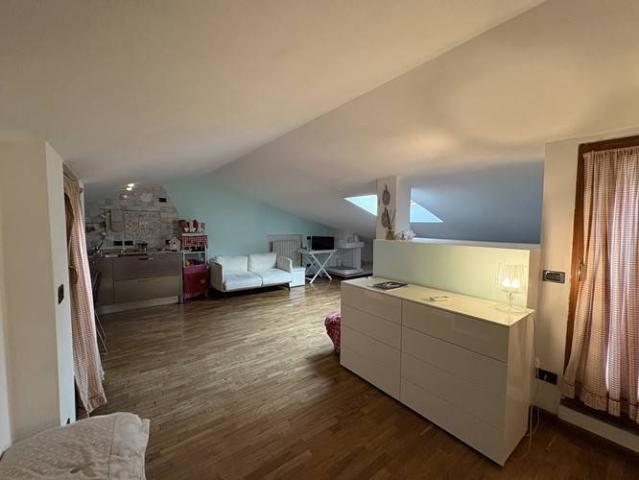 Attico in affitto a Cappuccini, Cala Di Volpe