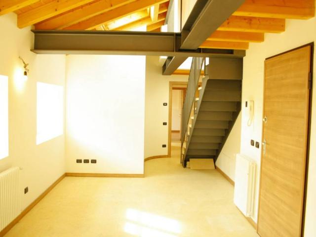 Attico in affitto a Seriate, Lombardia