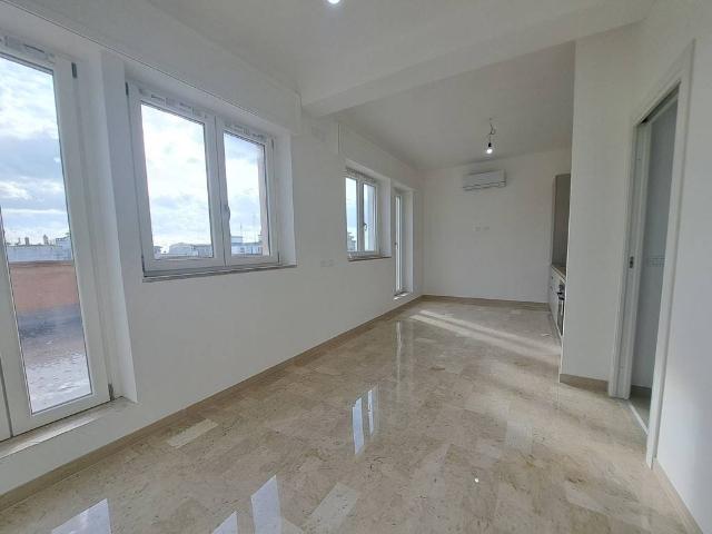 Attico in affitto a Puglia, Taranto