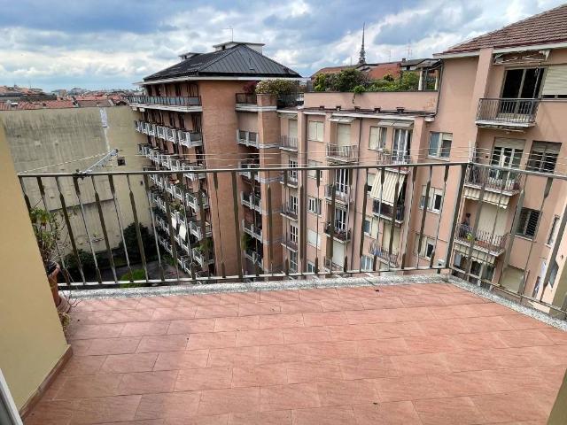 Attico in affitto a Circoscrizione 7, Piemonte
