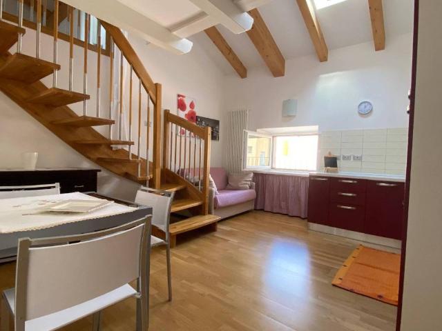 Attico in affitto a Territorio Val d'Adige, Trento