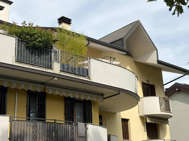 Attico in affitto a Treviglio, Lombardia