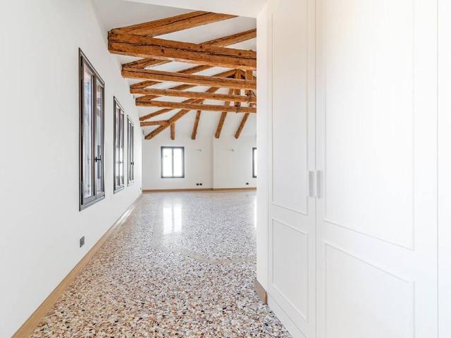 Attico in affitto a Venezia-Murano-Burano, Venezia