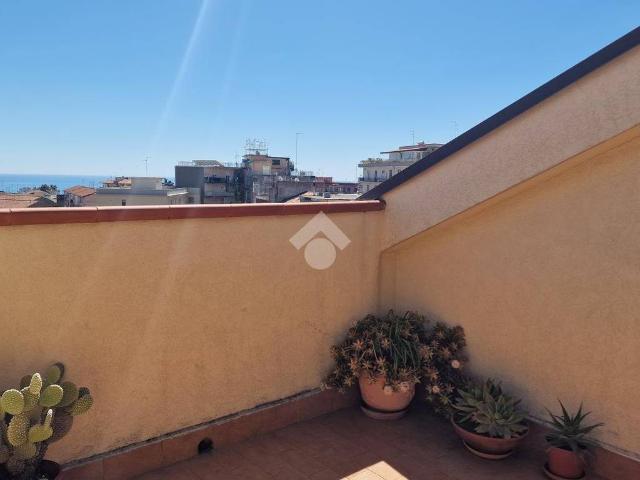 Attico in vendita a Loreto, Acireale