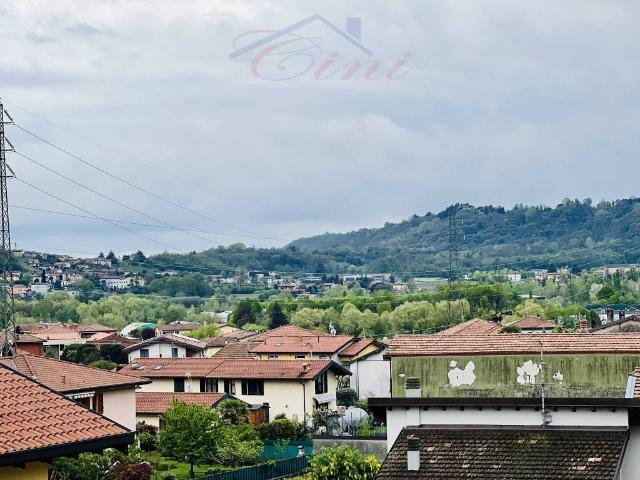 Attico in vendita a Airuno, Lombardia