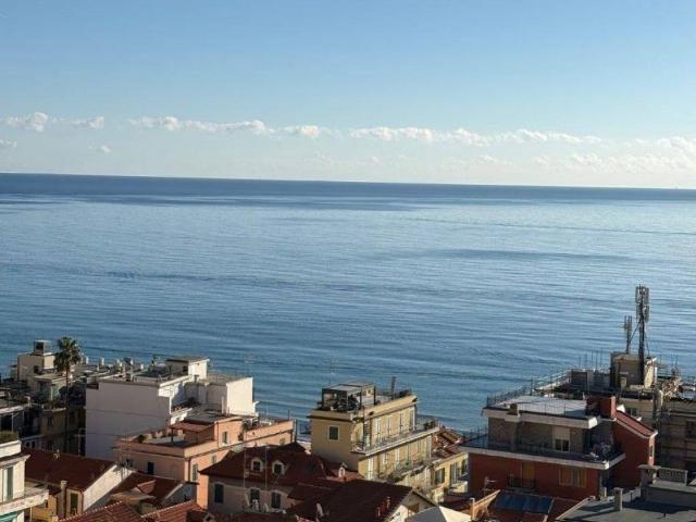 Attico in vendita a Alassio, Liguria