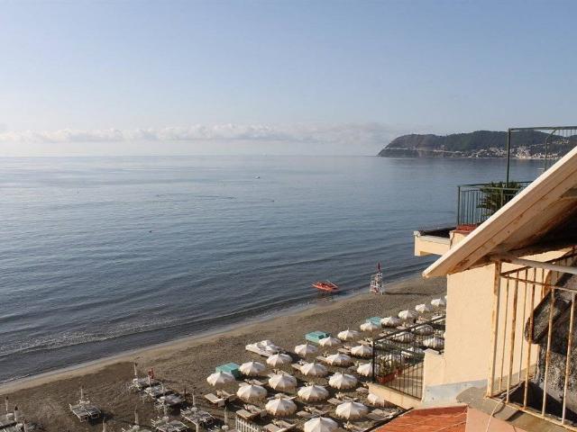 Attico in vendita a Alassio, Liguria