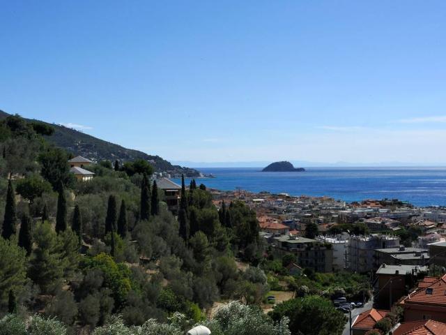 Attico in vendita a Alassio, Liguria