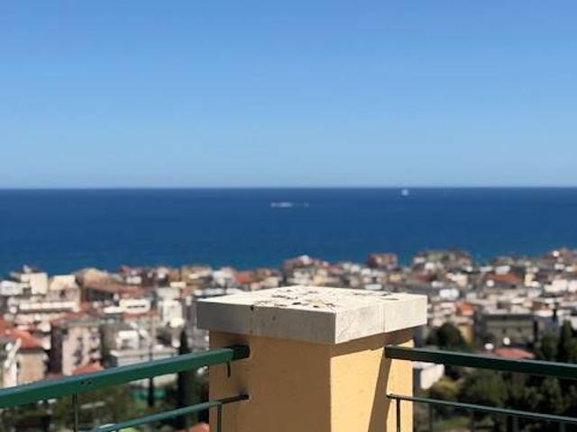 Attico in vendita a Moglio, Alassio