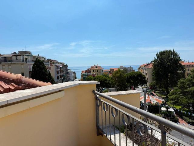 Attico in vendita a Alassio, Liguria