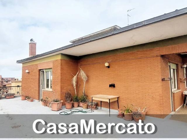 Attico in vendita a Roma Capitale, Lazio
