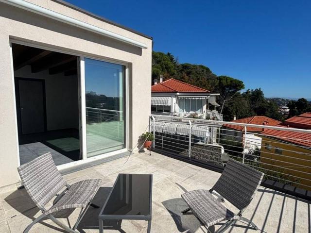 Attico in vendita a Poggio del Sole, Albissola Marina