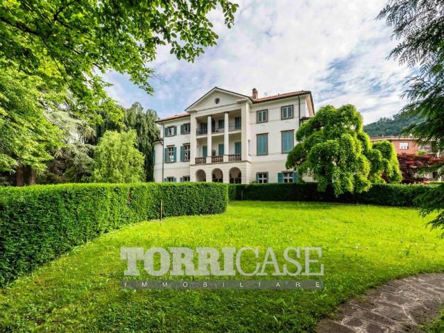 Attico in vendita a Alzano Lombardo, Lombardia