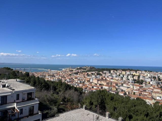 Attico in vendita a Ancona