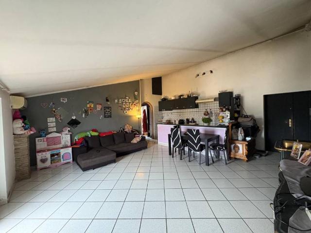 Attico in vendita a Anguillara Sabazia, Roma Capitale